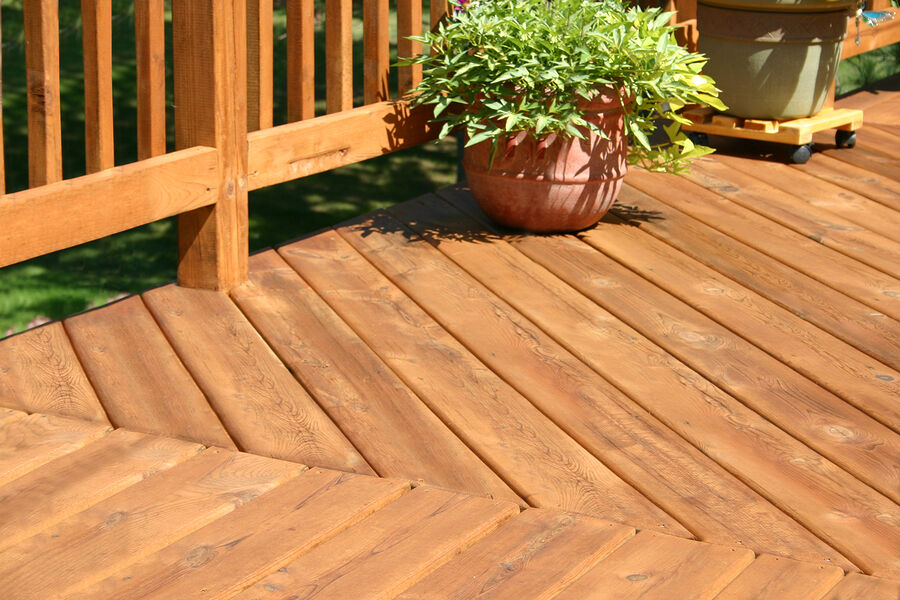 Parks Roofing And Painting stains decks and fences